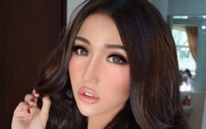 Cuek Dibully Tak Laku Karena Tiket Cuma Seharga Martabak, Lucinta Luna Pamer Belanja Bareng Pacar