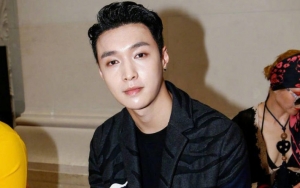 Hadiri Event Fashion di Paris, Visual Lay Sukses Curi Perhatian