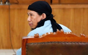 Divonis Mati, Aman Abdurrahman Sujud di Ruang Persidangan