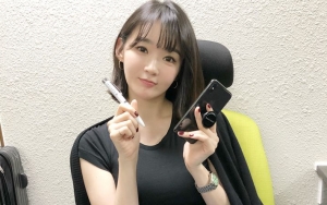 Gabungan Kemeja-Lingerie, Baju Provokatif Kang Min Kyung Ternyata Rp 12 Juta