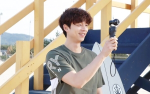 Tebar Senyum Manis, Gantengnya Gong Yoo Bikin Meleleh di Video Ini