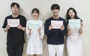 Yoon Shi Yoon Hingga Lee Yoo Young Sumringah Hadiri Sesi Baca Naskah 'Dear Judge'