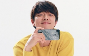 Tetap Keren Meski Cuma Pakai Kaus Putih Polos, Gong Yoo Dipuji Habis-Habisan