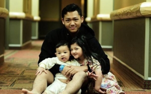 Azriel Hermansyah Ulang Tahun, Gaya Arsy Curi Perhatian Netter