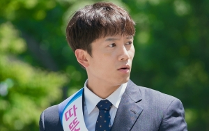 Karakternya Biasa Saja, Ini Alasan Ji Sung Terima Peran Jadi Pegawai Bank di 'Familiar Wife'