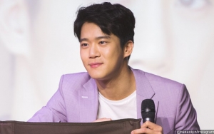 Pose Ganteng di Majalah, Ha Suk Jin Janjikan 'Your House Helper' Bakal Beda dari Webtoon
