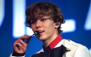 Cedera Saat Konser Seventeen, Vernon Diumumkan Bakal Tampil Duduk