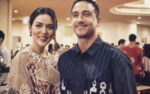 Hamish Daud Unggah Foto Liburan di Sumba, Perut Raisa Jadi Sorotan