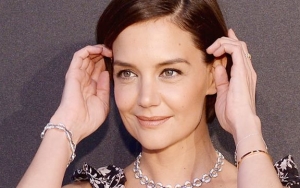 Santer Dikabarkan Putus dari Jamie Foxx, Begini Tanggapan Katie Holmes