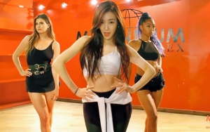 Seksinya Penampilan Tiffany di Rilisan Video Latihan Dance 'Over My Skin'