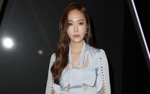 Tampil Cantik di Acara Fashion di Paris, Jessica Jung Jadi Sorotan