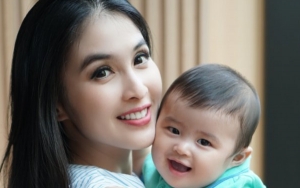 Ajak Main Anak Sebelum Kerja, Suami Sandra Dewi Dijuluki Sebagai Papa Idaman