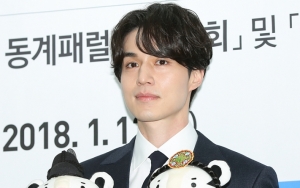Serius Baca Naskah 'Life', Proporsi Tubuh Lee Dong Wook Jadi Sorotan