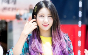 Pertama Kali Tampil di Depan Publik Usai Sang Ayah Meninggal, Sowon Dapat Komentar Semangat