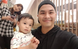 Pose Mirip Agnes Bikin Gemas, Glenn Alinskie Akui Sulit Tolak Permintaan Anak