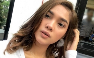 Unggah Foto Penampilan Berhijab di 'Anak Langit', Raya Kitty Dipuji Lebih Cantik