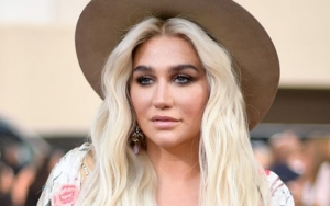 Gara-Gara Mengumpat di Atas Panggung, Kesha Kena Denda
