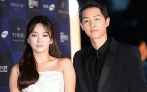 Liburan Lagi, SongSong Couple Beri Tanda Tangan Fans Beruntung Ini