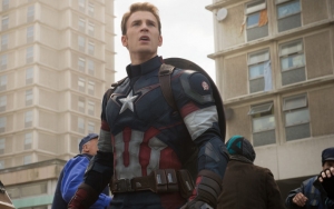 Captain America Ulang Tahun ke-100, Chris Evans Beri Ucapan Kocak Ini 
