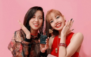 Jisoo Unggah Foto-Foto di Jepang Jepretan Lisa, Secantik Apa?