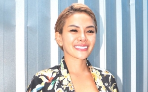 Tulis Pesan Bijak Tentang Cinta, Nikita Mirzani Tuai Pro Kontra Netter