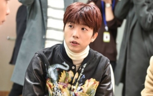 Pamer Rambut Cepak, Wooyoung 2PM Telah Resmi Masuk Wamil