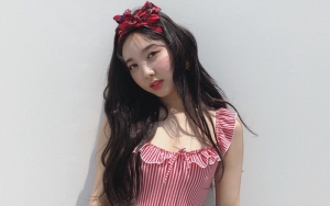 Biasa Tampil Imut, Nayeon Twice Seksi Pamer Belahan Dada di Foto Ini