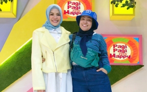 Mantap Berhijrah, Nikita Mirzani Dapat Dukungan Astrid Kuya