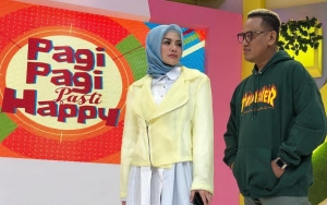 Nikita Mirzani Berhijab Disindir Gimmick dan Demi Keluarga Dipo, Uya Kuya 'Tampar' Haters Nyinyir