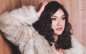 Beredar Foto Belahan Dada Hingga Bra Ngintip, Marion Jola Tuai Cibiran Netter
