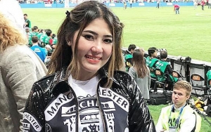 Tak Sendiri, Inilah Sosok yang Temani Via Vallen Nonton Piala Dunia Rusia