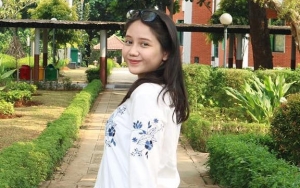 Lama Tidak Muncul di Layar Kaca, Jessica Anastasya 'Si Eneng' Lulus Jadi Sarjana Ekonomi UI
