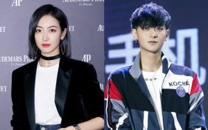 Pamer Kelenturan Tubuh, Begini Gaya Victoria Jadi Model Majalah Bareng Tao