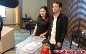 Vicky Shu Ungkap Proses Kelahiran dan Alasan Beri Nama Anak Bernuansa Jawa