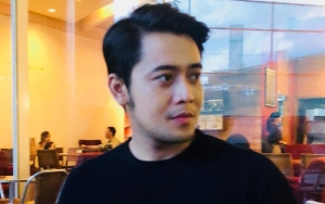 Sempat Dikira Netter Hilda Vitria, Wanita Cantik Ini Kekasih Baru Kriss Hatta?