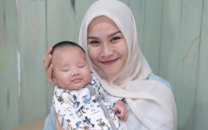 Babysitter Buat Jempol Putra Bungsunya Berdarah, Zaskia Adya Mecca Putuskan Urus Anak Sendiri