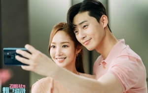 Park Seo Joon dan Park Min Young Santai Syuting Adegan Hot di 'Why, Secretary Kim?'
