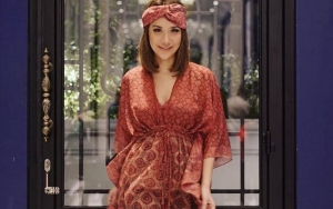 Pamer Pakai Kebaya, Riasan Bunga Citra Lestari Diejek Terlihat Tua