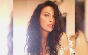 Super Seksi, Pemotretan Sophia Latjuba Bikin Netter 'Berantem'