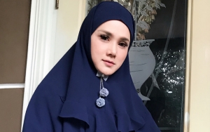 Foto Bareng Sang Buah Hati, Bulu Mata Mulan Jameela Jadi Bahan Cibiran