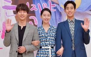 Cerianya Shin Hye Sun Gandeng Yang Se Jong dan Ahn Hyo Seop di Jumpa Pers '30 But 17'