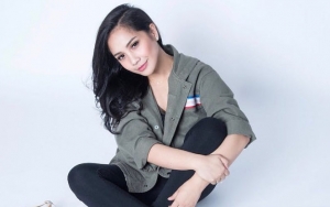 Nagita Peluk Fans yang Nangis Dirinya Diterpa Gosip Miring, Ayu Ting Ting Disindir Baperan