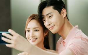 Giliran Park Min Young Pamer Foto Narsis Bareng Park Seo Joon di 'Why, Secretary Kim?'