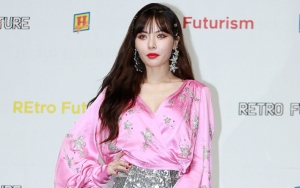 Kostum Seksi Nyentrik Saat Perform di 'The Show', HyunA Dicibir Mirip Dukun