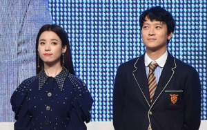 Kang Dong Won Santai Tanggapi Gosip Pacaran, Han Hyo Joo Ungkap Hubungan Sebenarnya