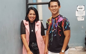 Makin Romantis, Ely Sugigi-Irfan Sbaztian Rayakan 'Bulan Madu' Naik Jet Ski