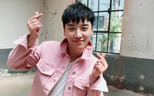 Ada Mino-Jin Woo Winner, Seungri Pamer Foto di Backstage Bareng Twice