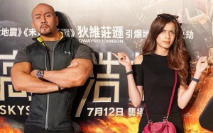 Sang Kekasih Jalani Sidang S2, Deddy Corbuzier Setia Beri Dukungan