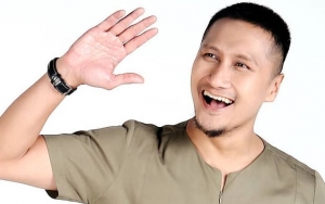 Pamer Video Lawas Saat Jadi Vokalis Band, Arie Untung Bersyukur Sudah Hijrah