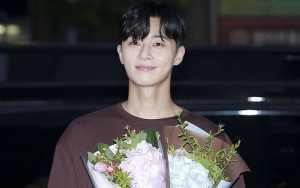 Pamitan 'Why, Secretary Kim?' Tamat, Park Seo Joon Posting Banner dari Fans Park Min Young